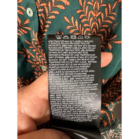 Esqualo Satin Long Sleeve Button Up Blouse Womens Size 12 Green - Picture 10 of 10